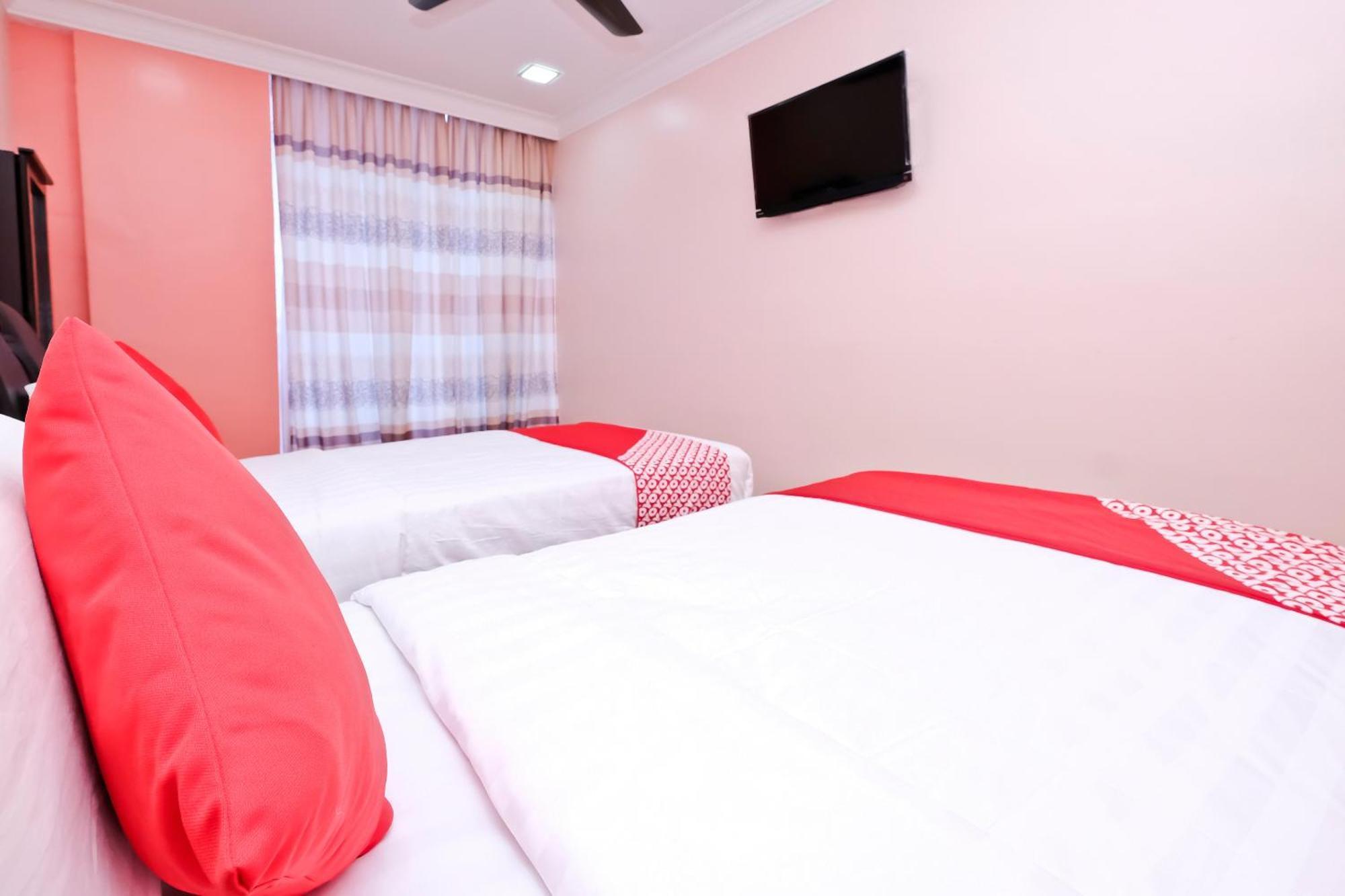 โอโย 714 อารินา โฮเต็ล - Sanitized Stay บางี ภายนอก รูปภาพ
